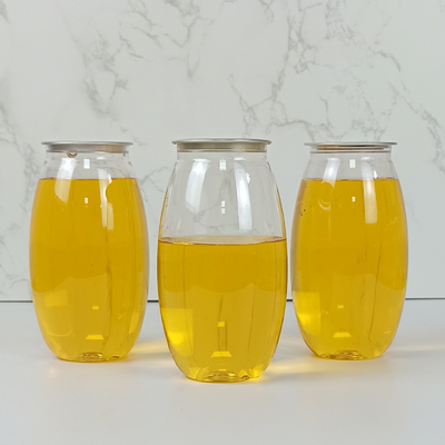 Des canettes de boissons en plastique durable en forme d'olivier de 500 ml